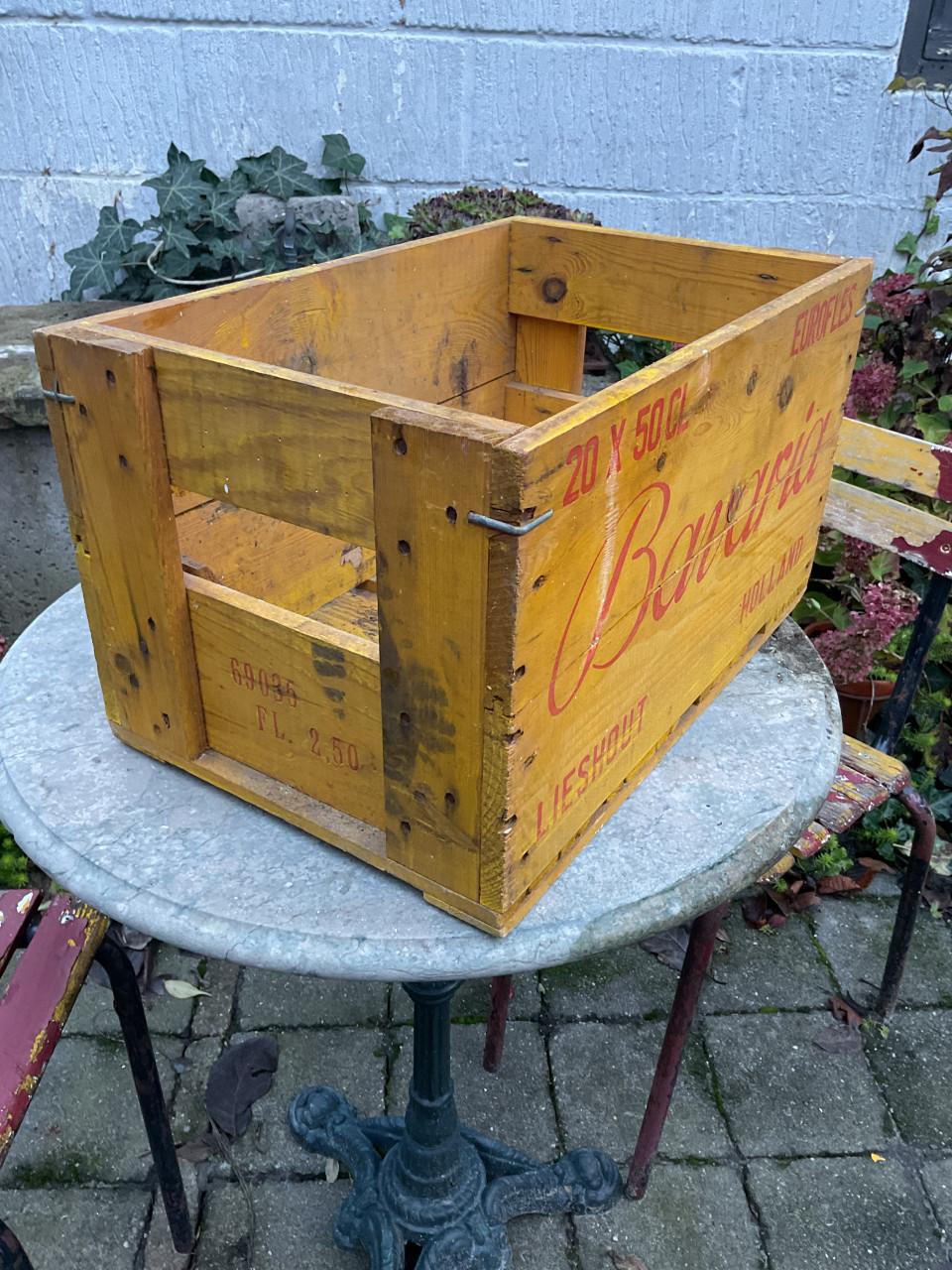 Houten Bavaria en 3 es krat