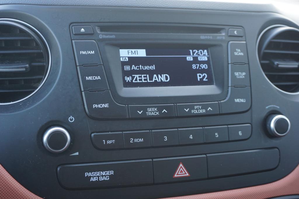 Hyundai I 10 1.0i i-motion comfort plus airco / elektr. ramen / nap