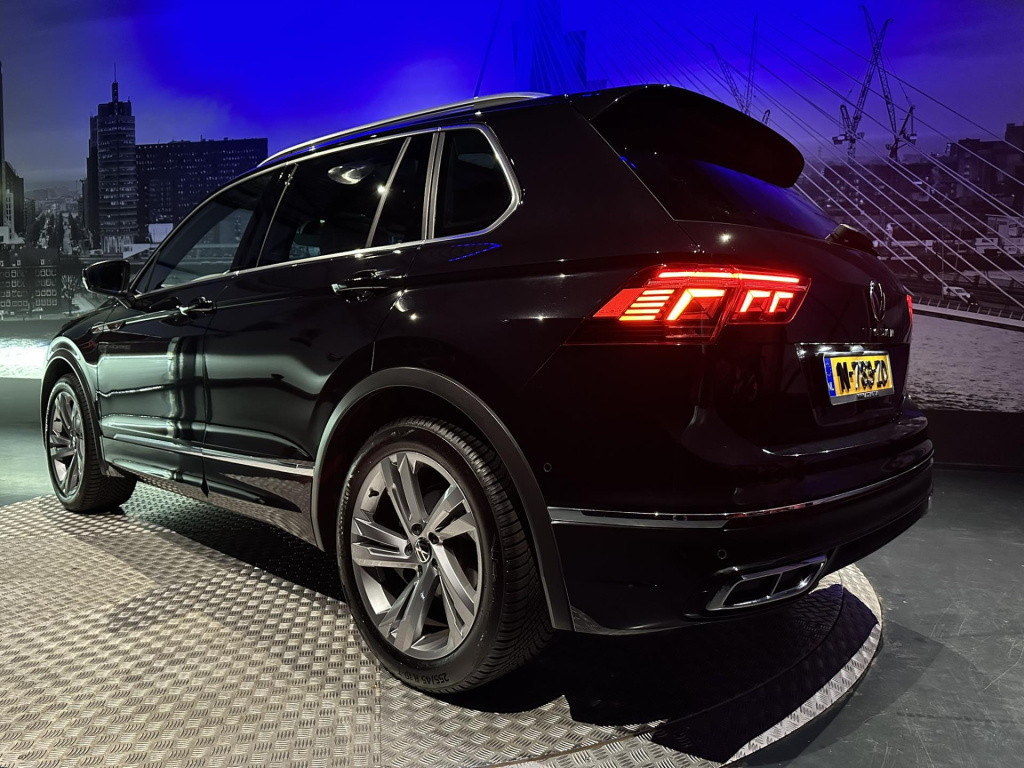 Volkswagen Tiguan 1.5 tsi r-line business+ my 2021 *pano*memory*camera*trek