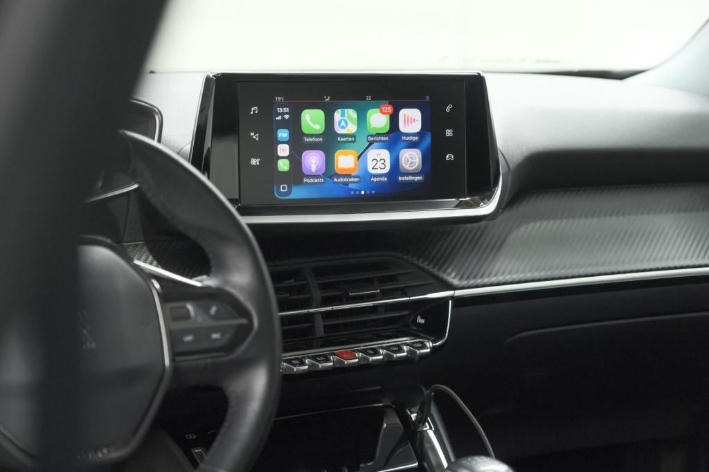 Peugeot 2008 puretech 130 allure | camera | stoelverwarming | apple carplay