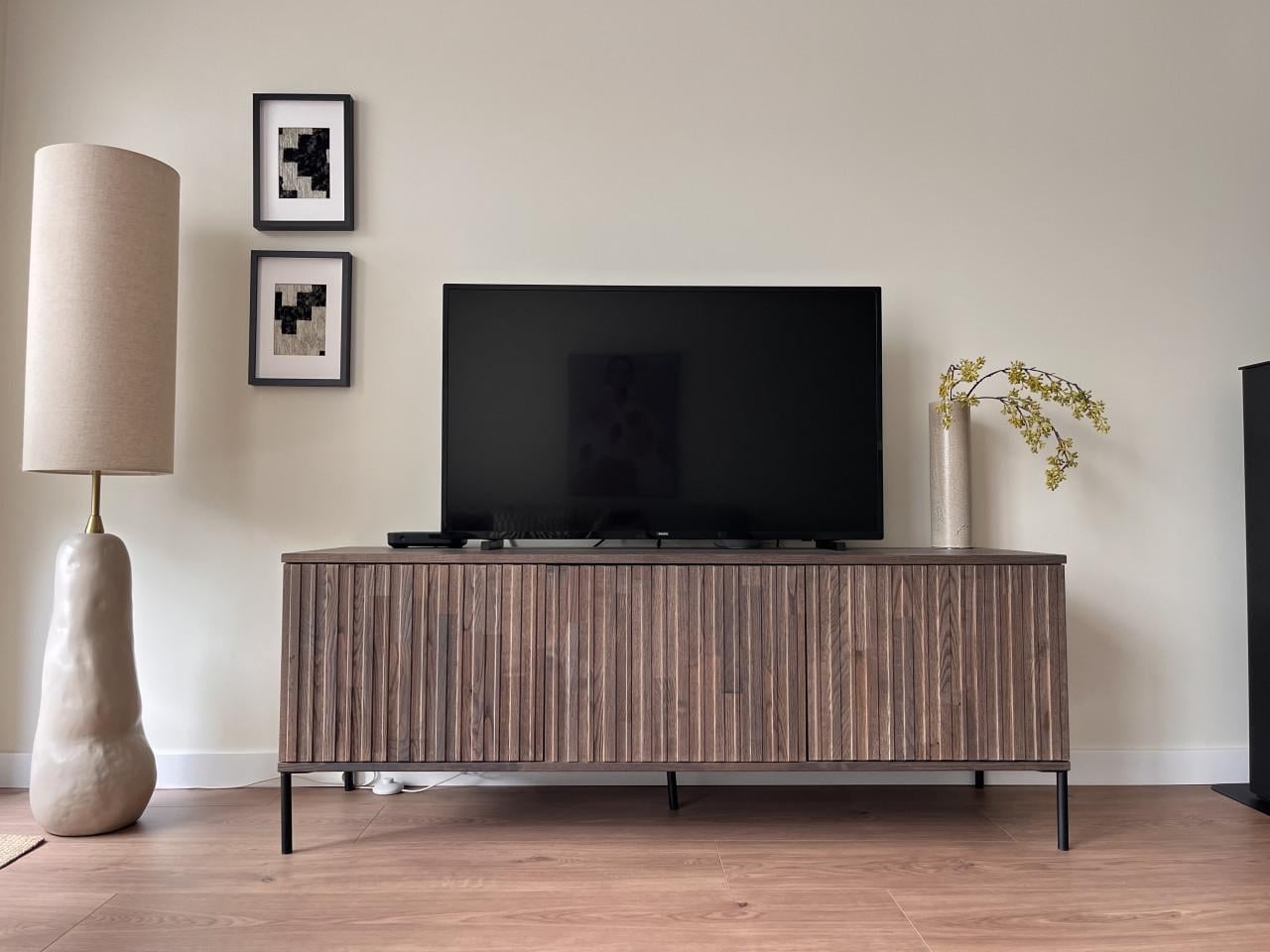 Philips 43 inch LCD TV (incl Chromecast)