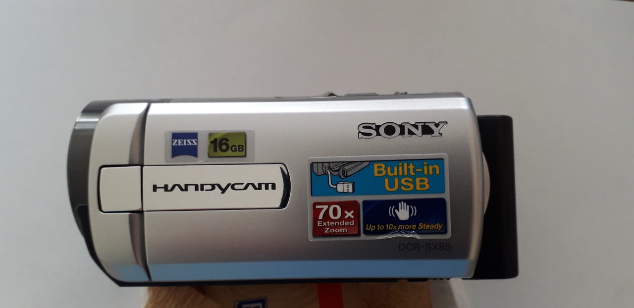 Sony dcr sx85 video camera met statief en tas compleet