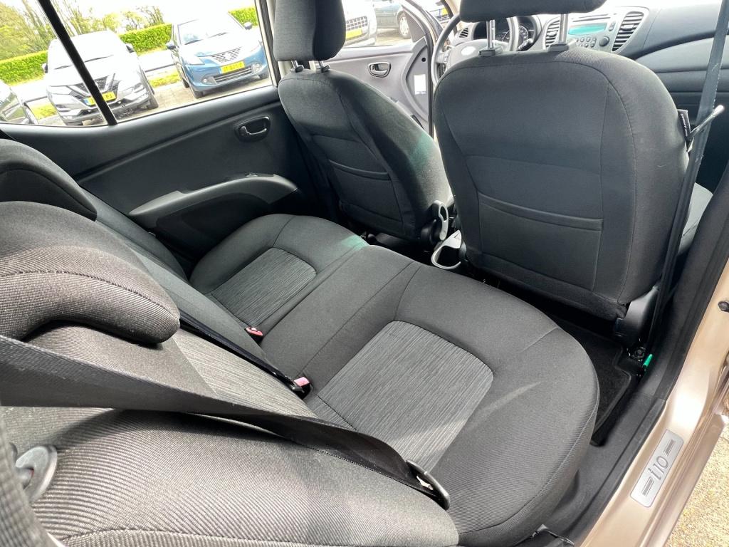 Hyundai I 10 1.2 i-motion cool, airco enz..