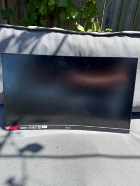Iiyma G-master g2766hsu b1 FULL HD curved 27 inch 165 HZ