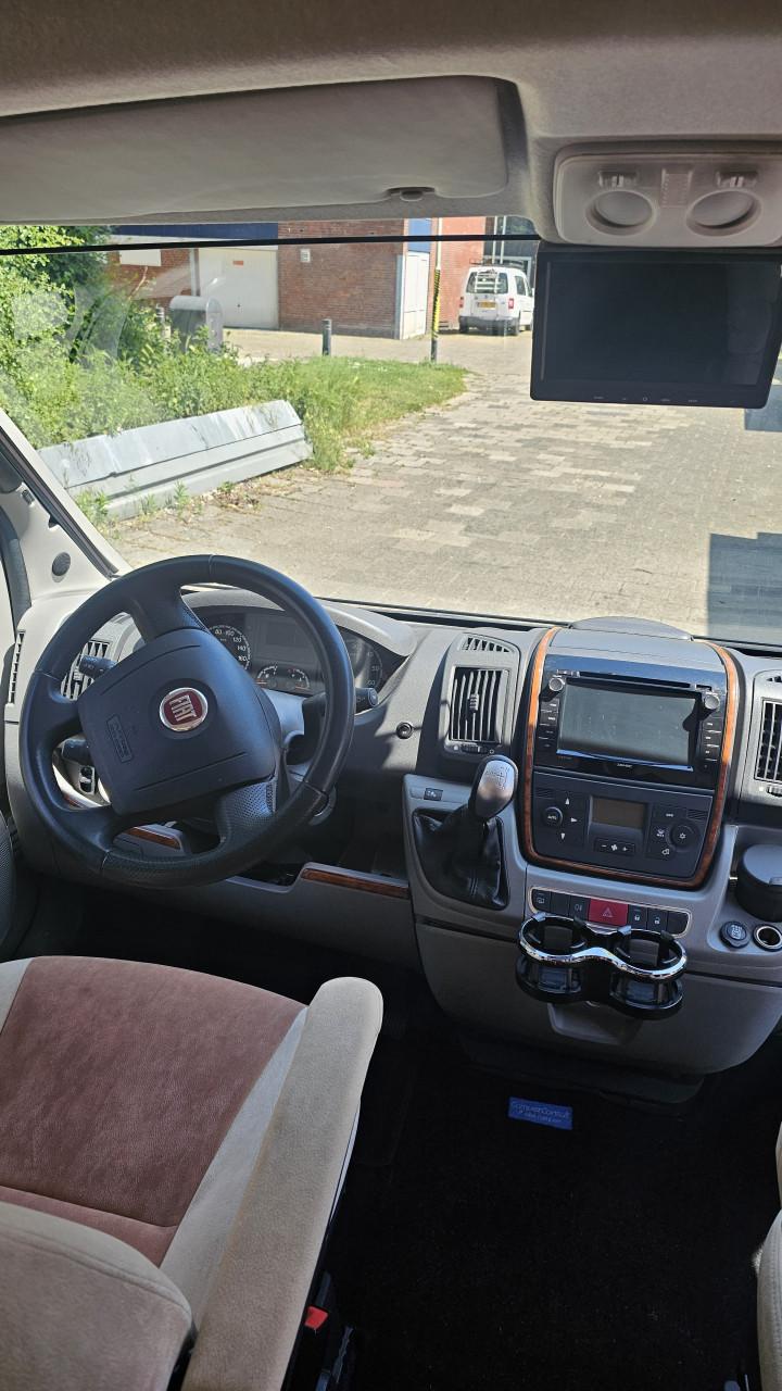 Camper Bürstner Ixeo 726 it plus