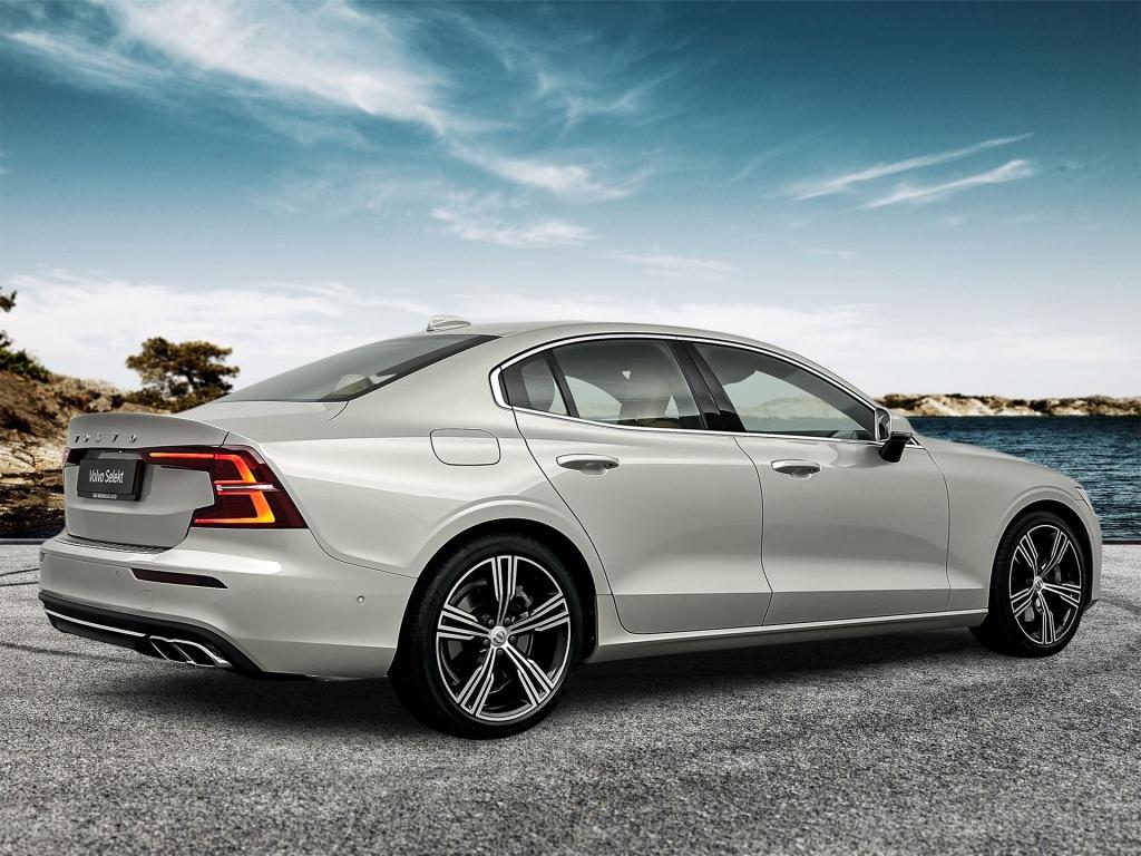 Volvo S60 t6 340pk recharge inscription| full options ! trekhaak
