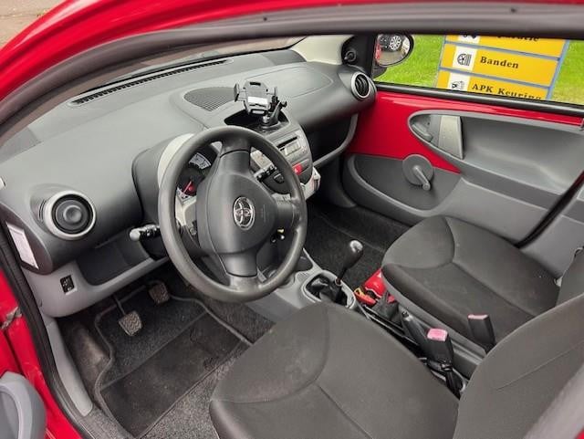 Toyota Aygo 1.0-12v