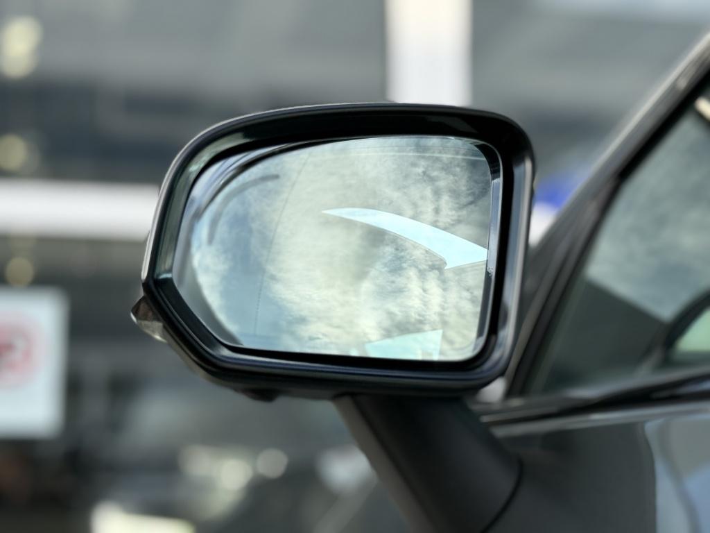 Volvo V60 t6 398pk recharge ultra dark| pano| 360camera| adap.cruise| awd