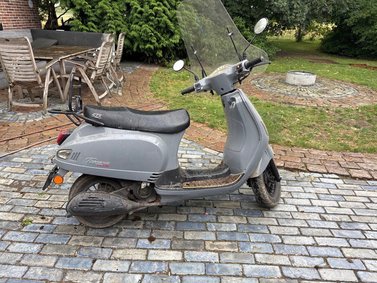 Scooter  GTS toscana pure