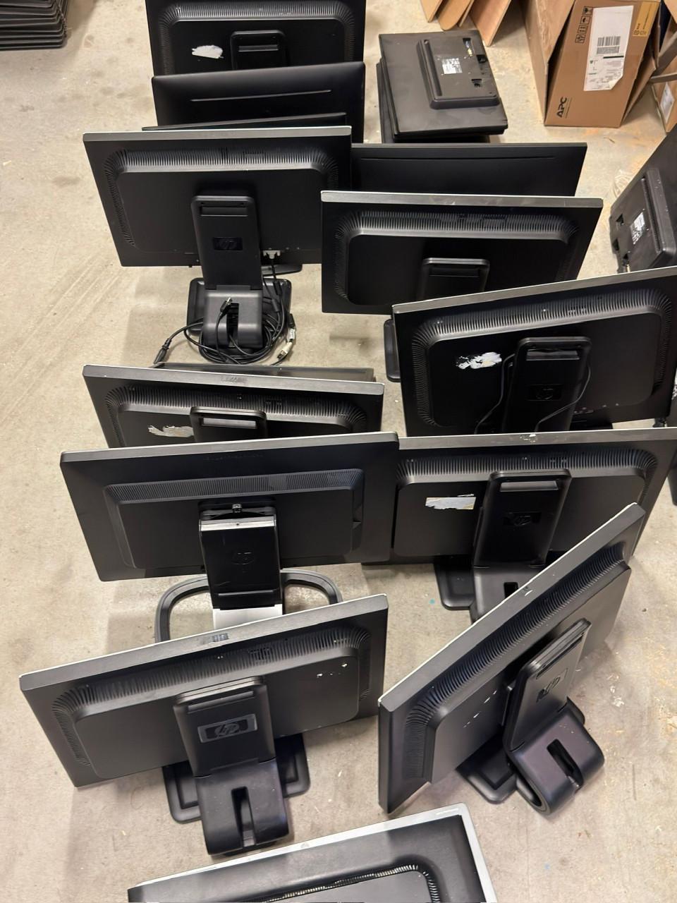 Monitor | 5 euro per stuk | Partij afname mogelijk