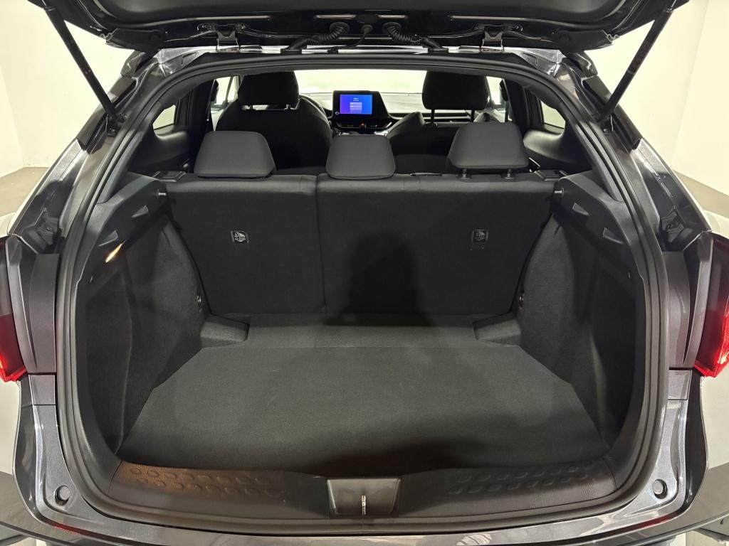 Toyota C-hr 1.8 hybrid style