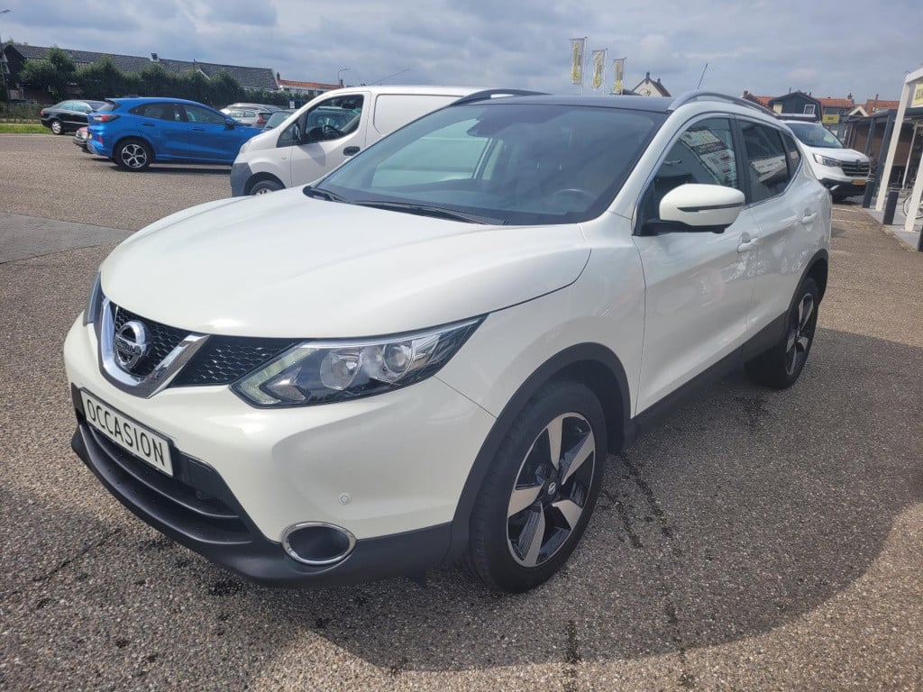 Nissan Qashqai 1.2 n-vision automaat panoramadak 360 camera navi
