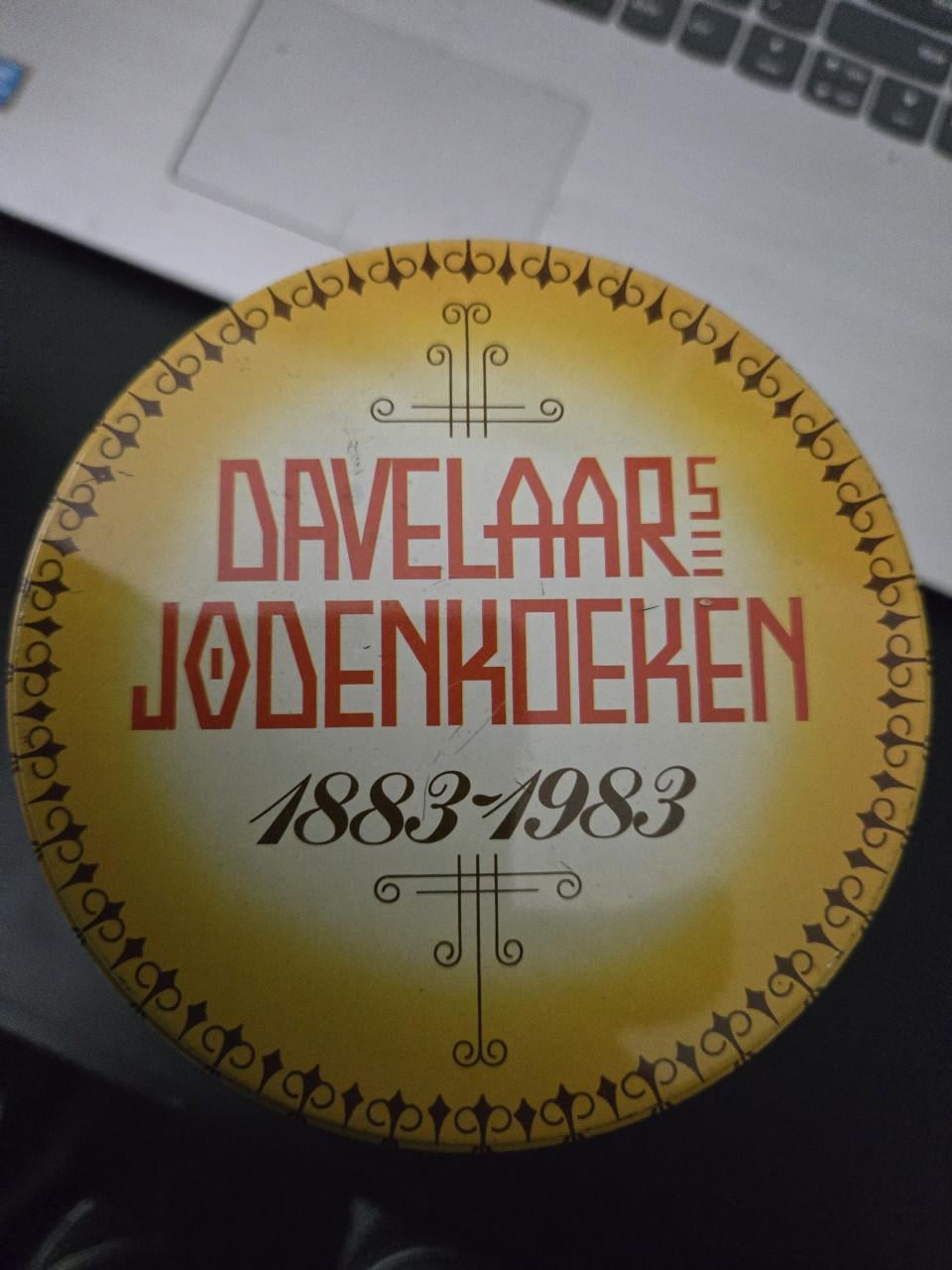 Set 4 stuks vintage Davelaar blikken  Hoog 16 cm Ø 11 cm