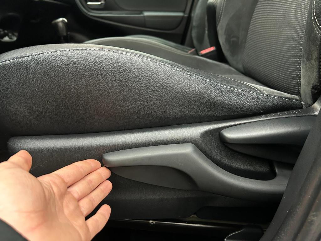 Toyota Yaris occasion 1.5 hybrid premium | airco | grijs | tweedehands toyo