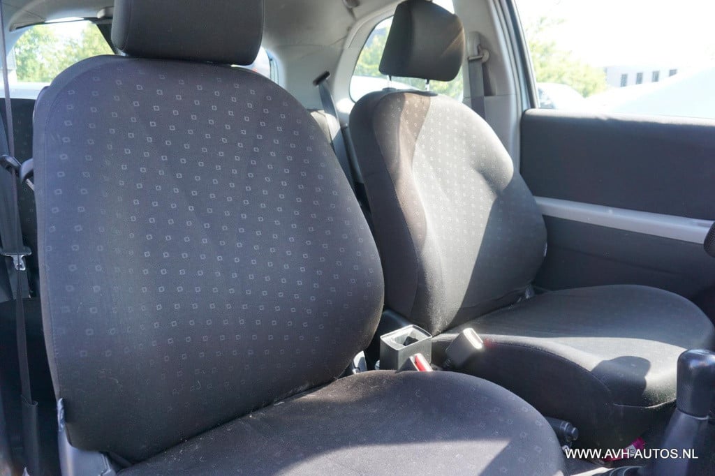 Toyota Yaris 1.0 vvti terra