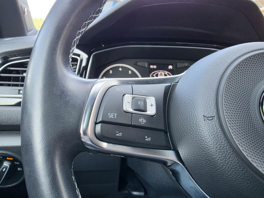 Volkswagen T-roc sport | blackstyle | 19' suzuka | led | pano | navi | crui