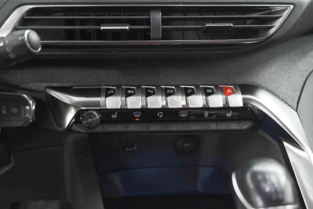 Peugeot 3008 puretech 130pk gt line avantage | trekhaak | camera | stoelver