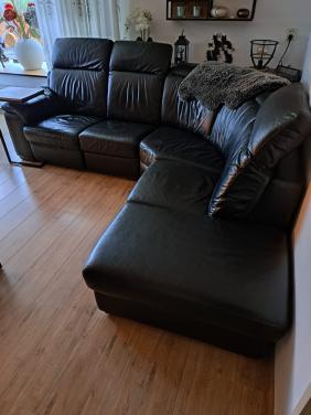 Zwart leren hoekbank