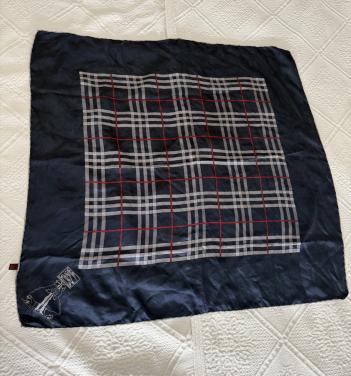 Burberry’s zijde sjaal 73x73