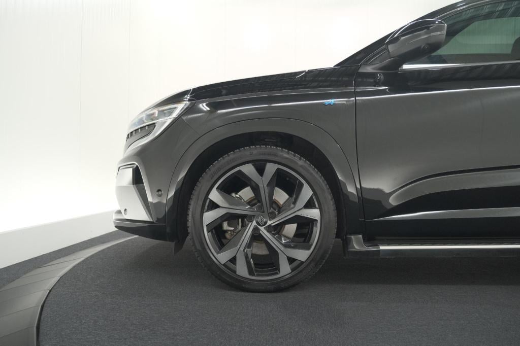 Renault Austral 1.2 e-tech full hybrid 200 iconic esprit alpine | 4 control