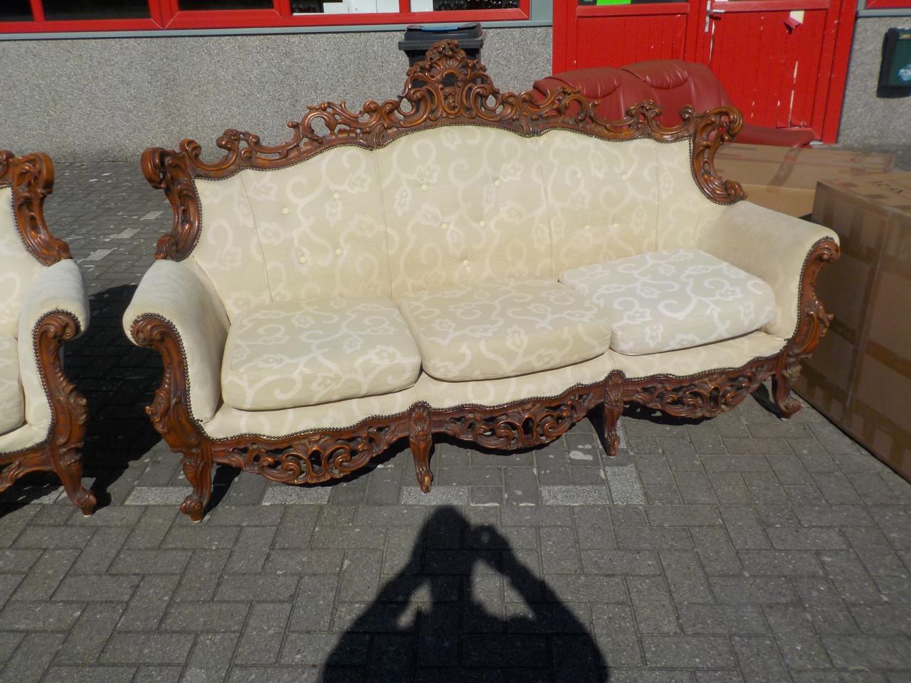 Zeer mooie kwaliteit en in zeer goede staat 3 + 1 + 1 zits