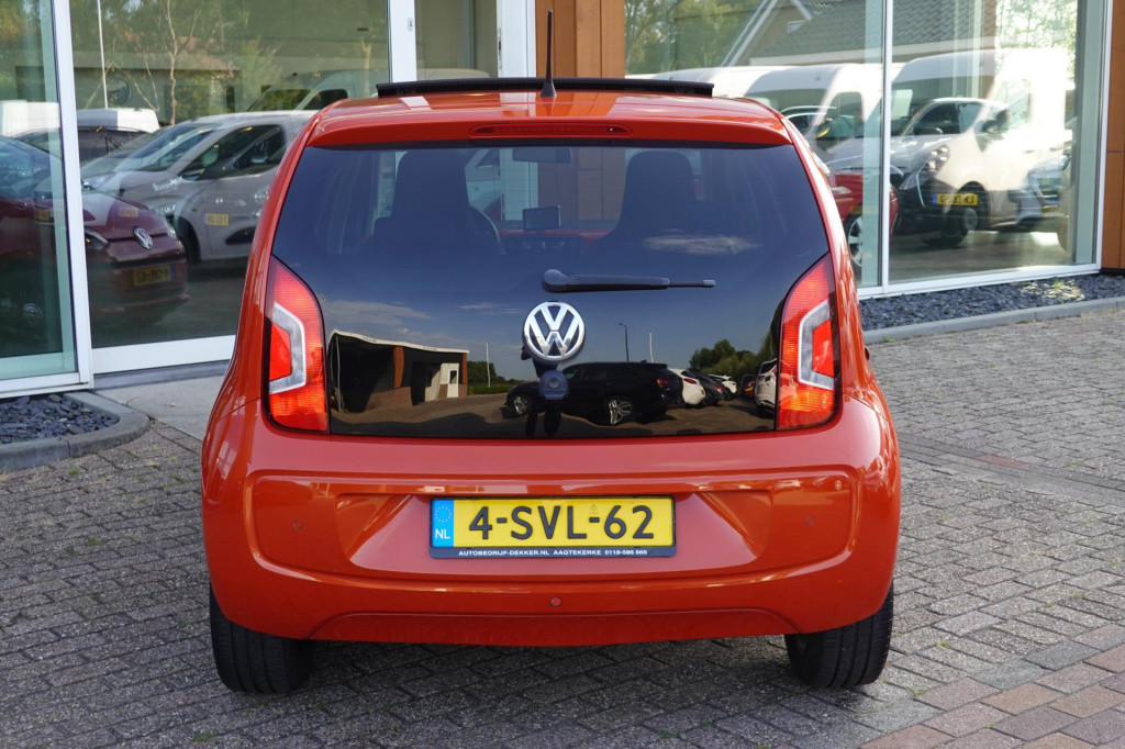 Volkswagen UP! 1.0 groove up! bluemotion
