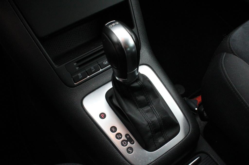 Volkswagen Tiguan 1.4 tsi sport&style + trekhaak electrisch wegklapbaar