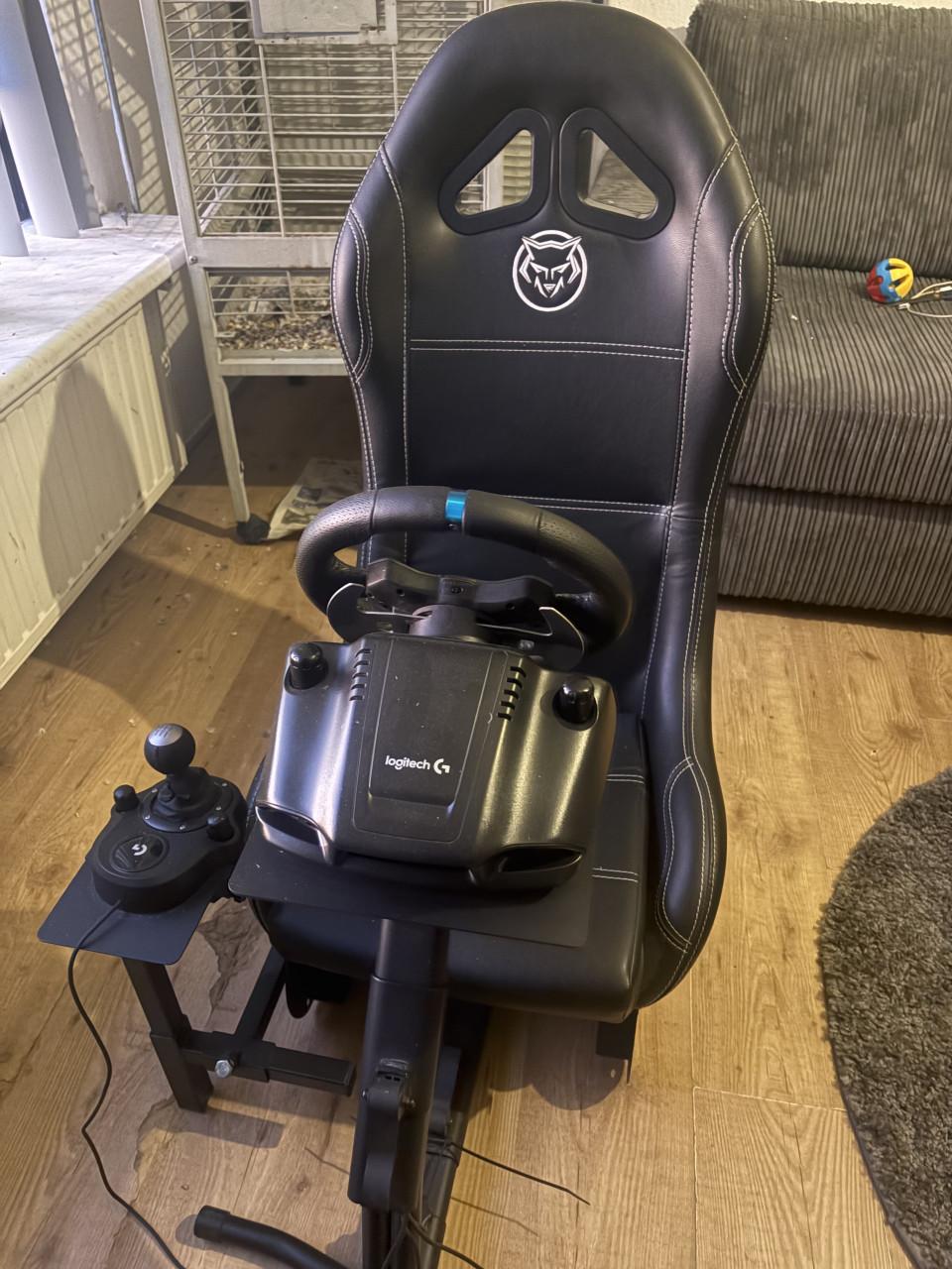 Playstation race seat