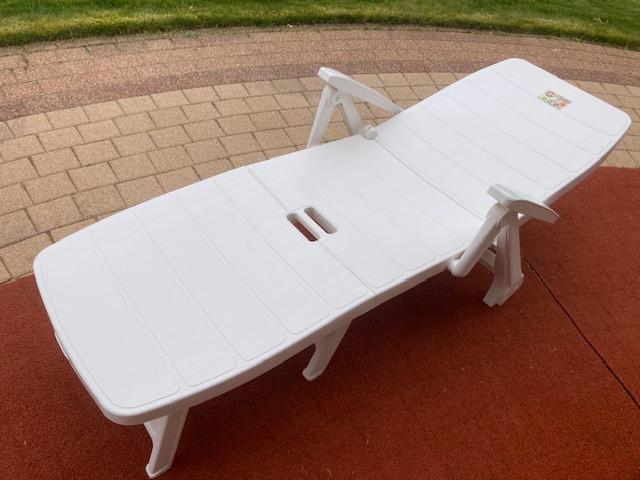 Jardin tuin ligstoel kunststof wit z.g.a.n.