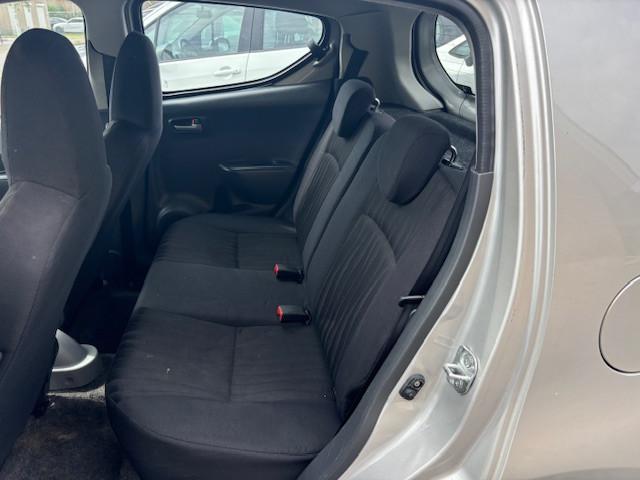 Nissan Pixo 1.0 Look Airco 120Dkm Nap Logisch 5DRS Boekjes 2010