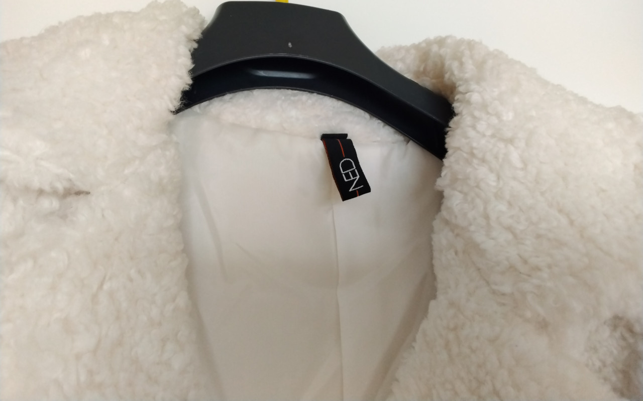 Witte teddy jas. Tussen 2 seizoenen jas