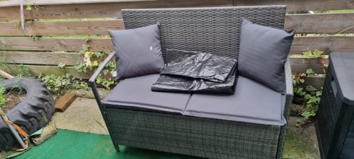 Tuinbankje met opbergruimte