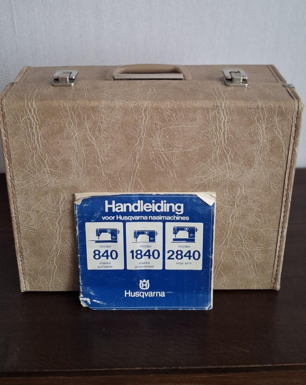 HUSQVARNA Elektrische Naaimachine ( zie omschrijving)