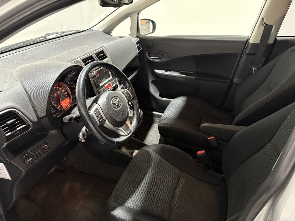 Toyota Verso-s 1.3 vvt-i dynamic