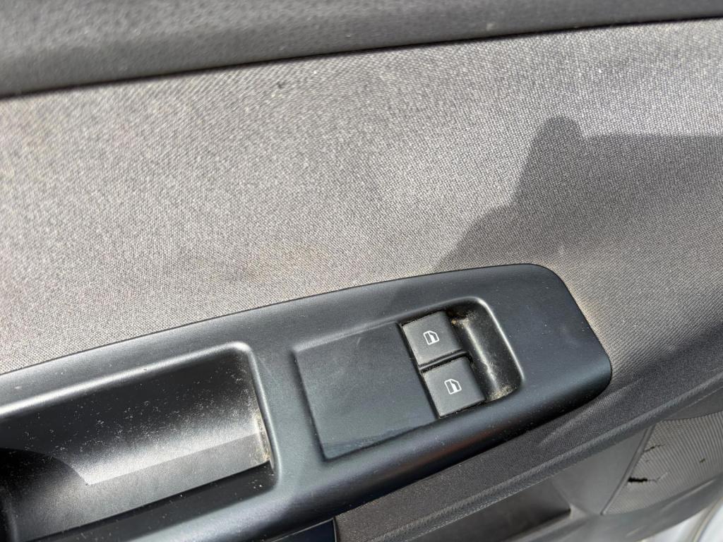 Volkswagen Polo 1.4-16v comfortline/jaar apk/airco/cruise control/