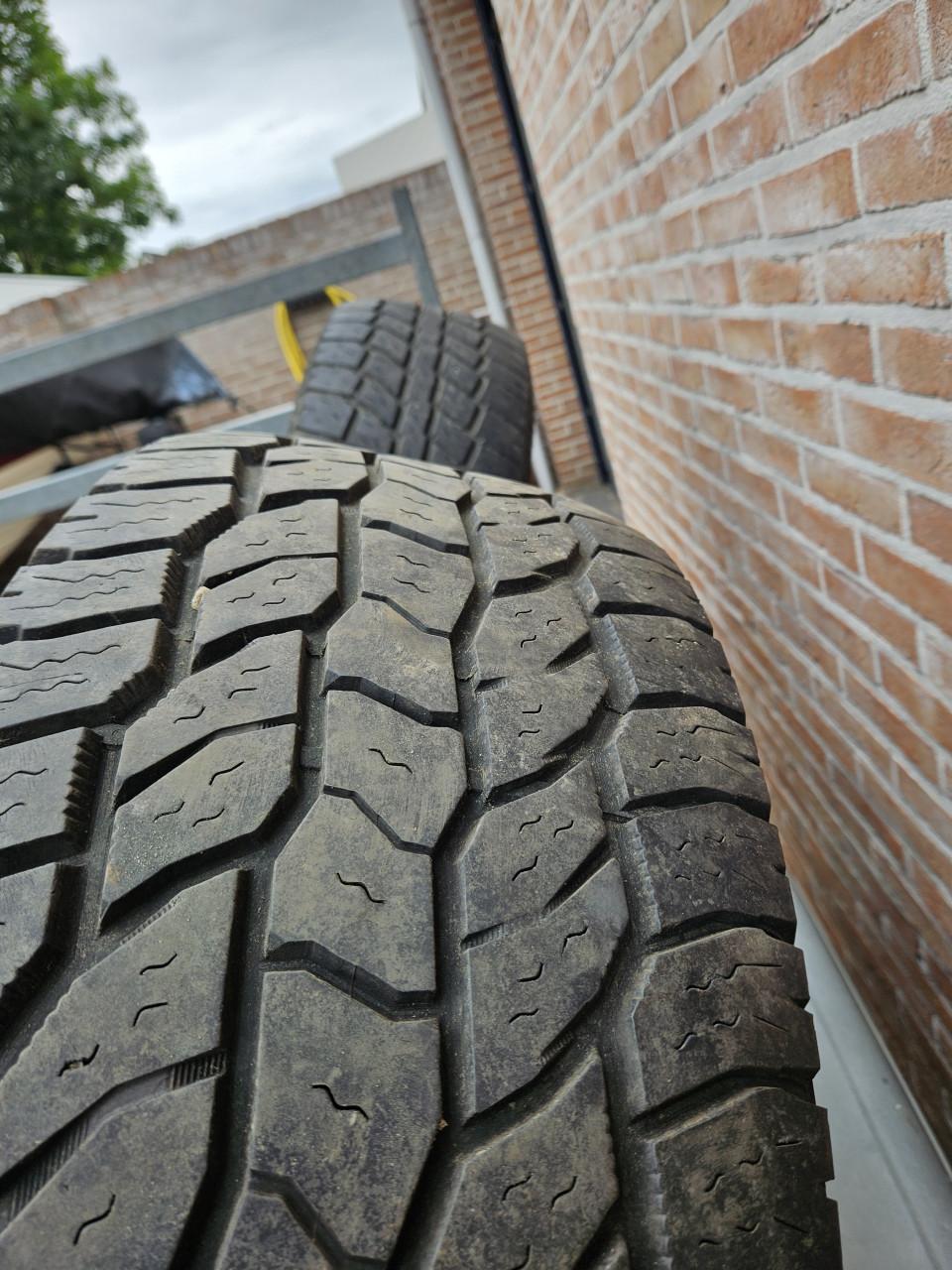 Ford rangers banden incl. velgen