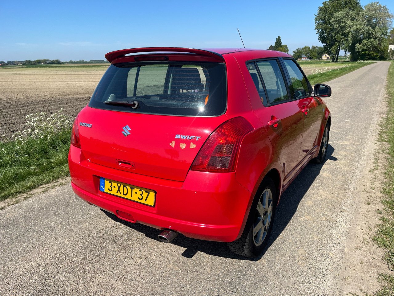 Suzuki Swift 1.3 Rood 2005 Nieuwe apk!