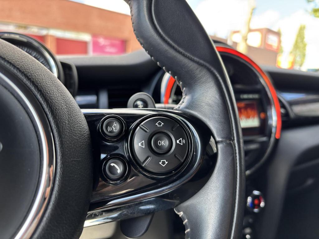 Mini Cooper 2.0 s chili