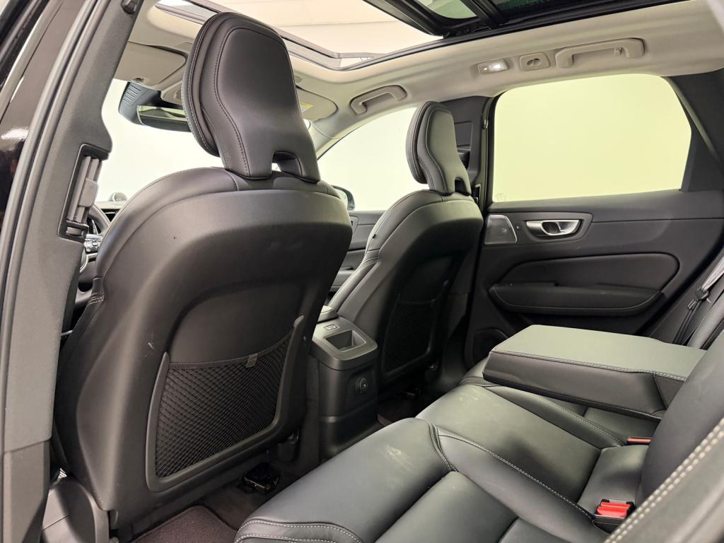 Volvo XC60 2.0 t8 plug-in hybrid awd ultimate dark | bowers&wilkins | lucht