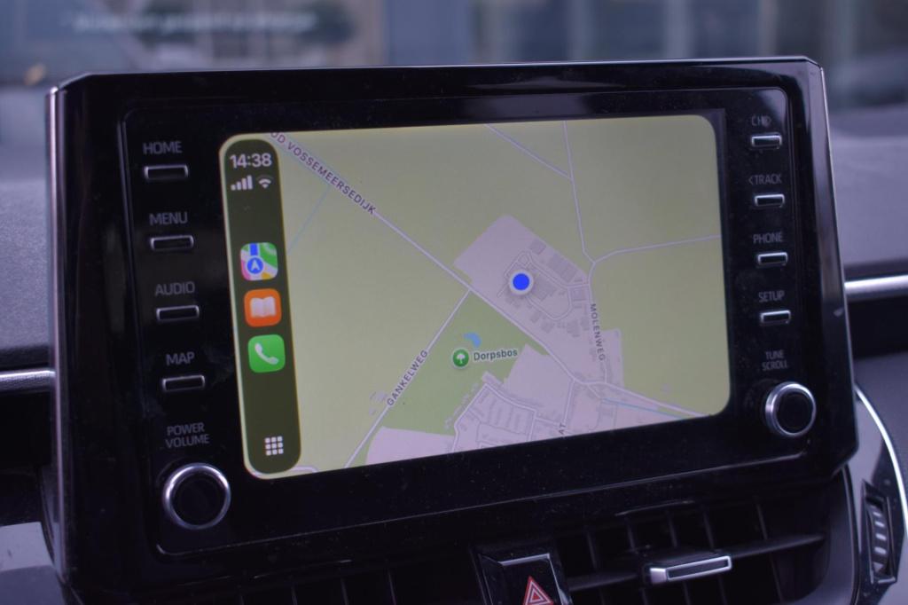 Toyota Corolla 1.8 hybrid dynamic | camera | apple carplay | android auto |