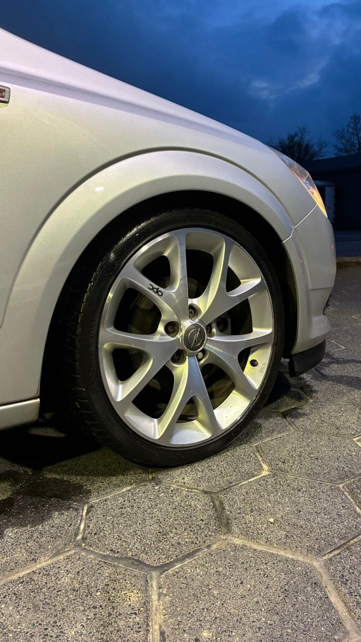 Opel Astra GTC 1.6 Business