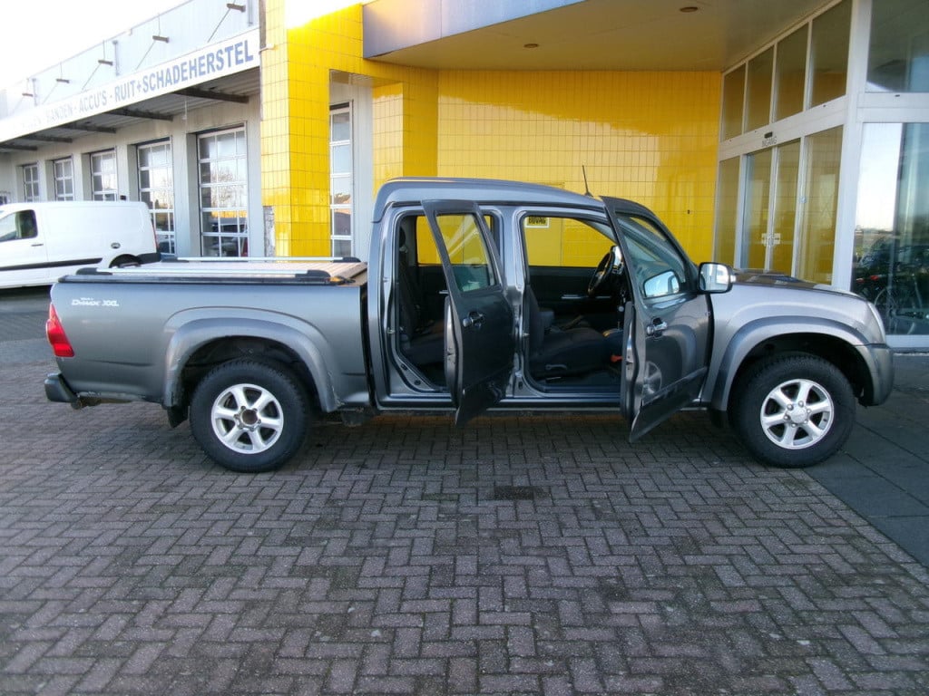 Isuzu D-max 3.0 double cab ls l2/h2 4x4 4wd automaat