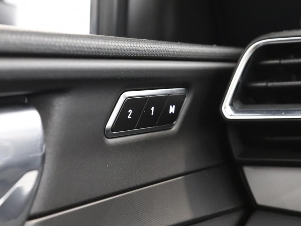 Lynk & Co 01 1.5 plug in hybrid|1800kg trekgewicht|trekhaak| nieuw model!
