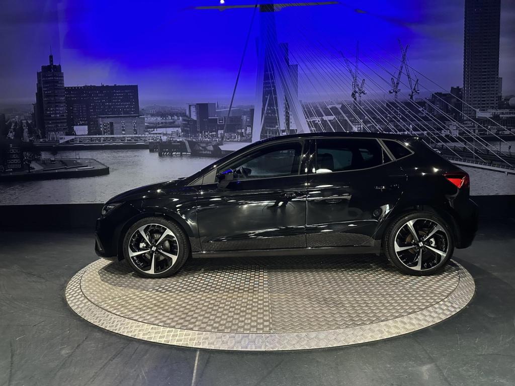 Seat Ibiza 1.0 ecotsi fr business connect *camera*keyless*winterpack*acc*le