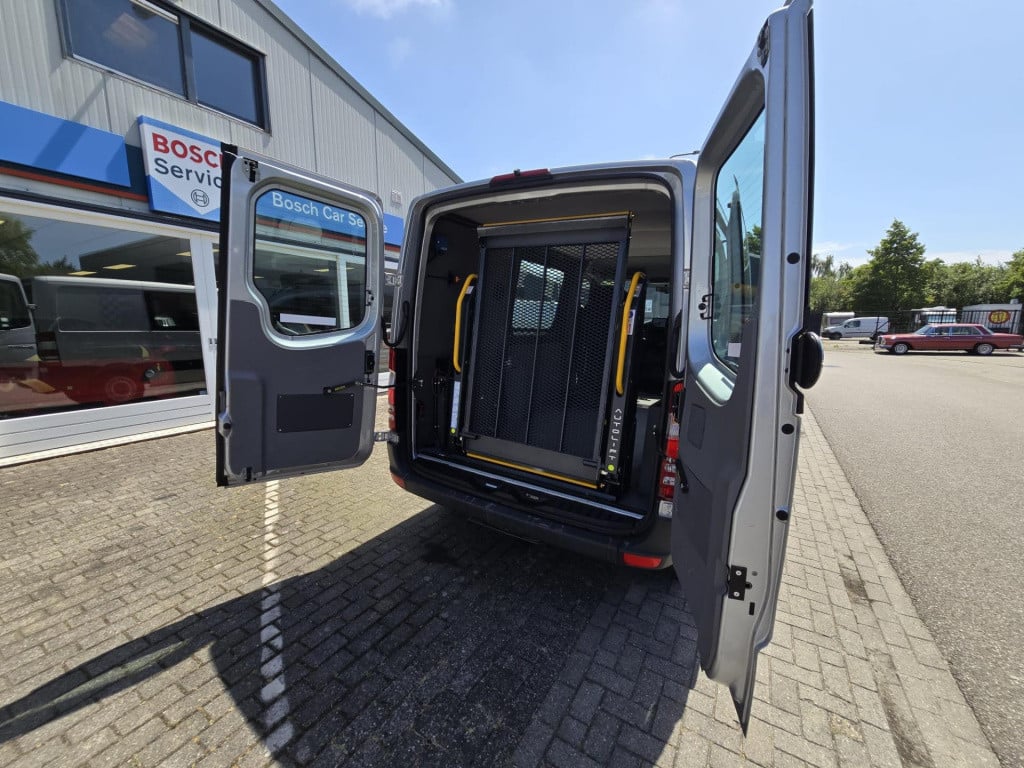 Mercedes-Benz Sprinter 210 2.2 cdi 325 hd, rolstoelbus, automaat