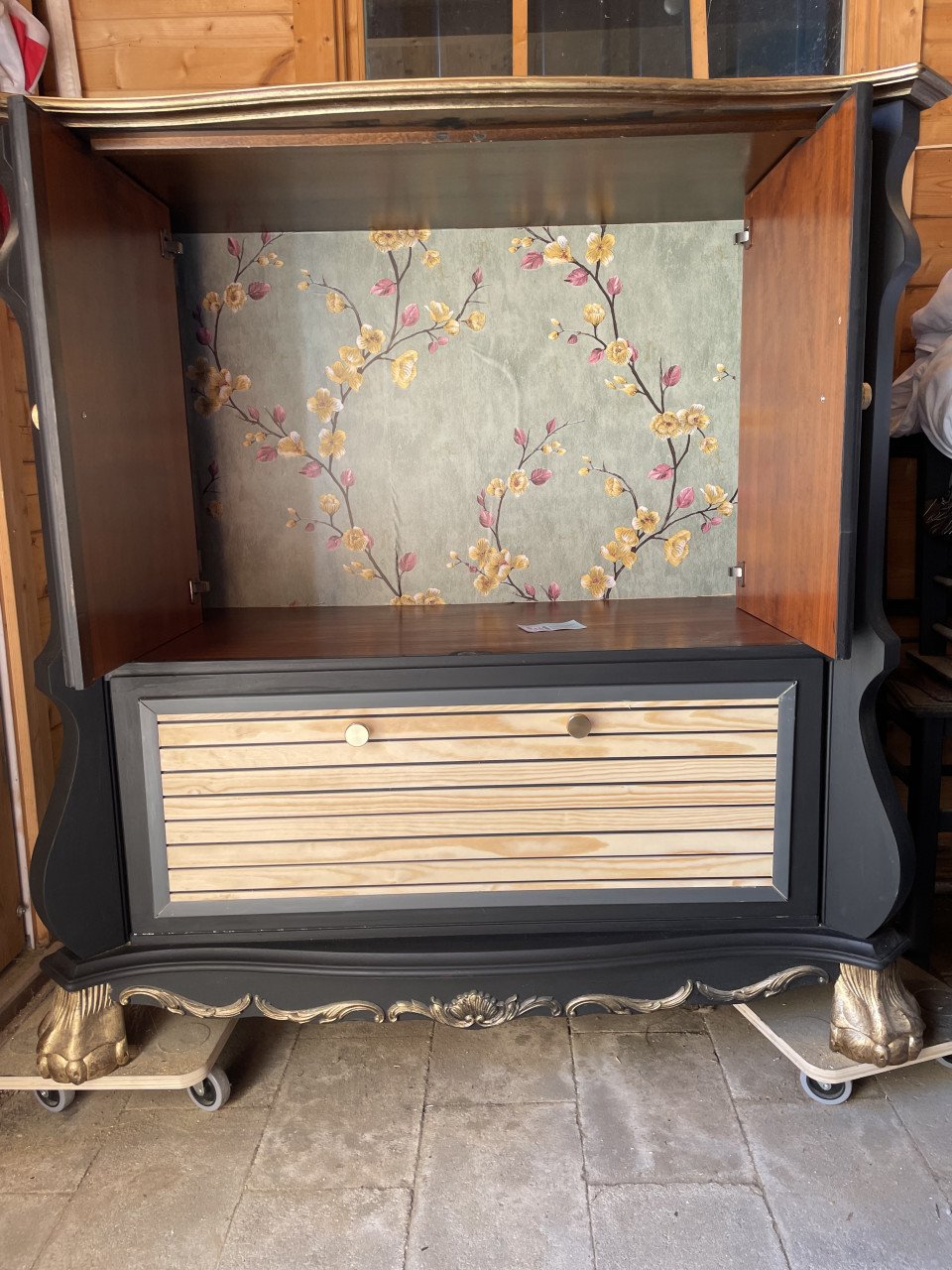 Uniek gerestyled tv kast