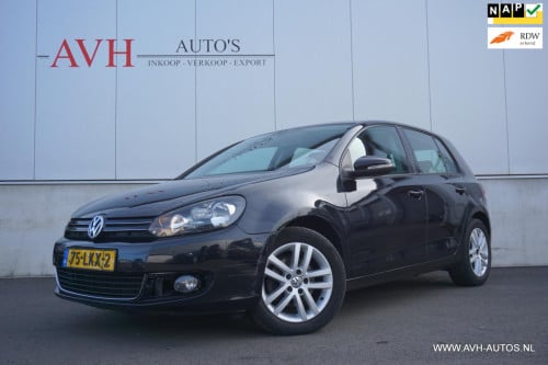 Volkswagen Golf 1.6 tdi highline bluemotion