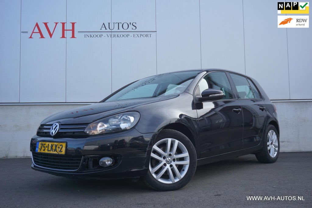 Volkswagen Golf 1.6 tdi highline bluemotion