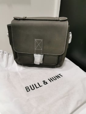 Bull & Hunt messengerbag - leer