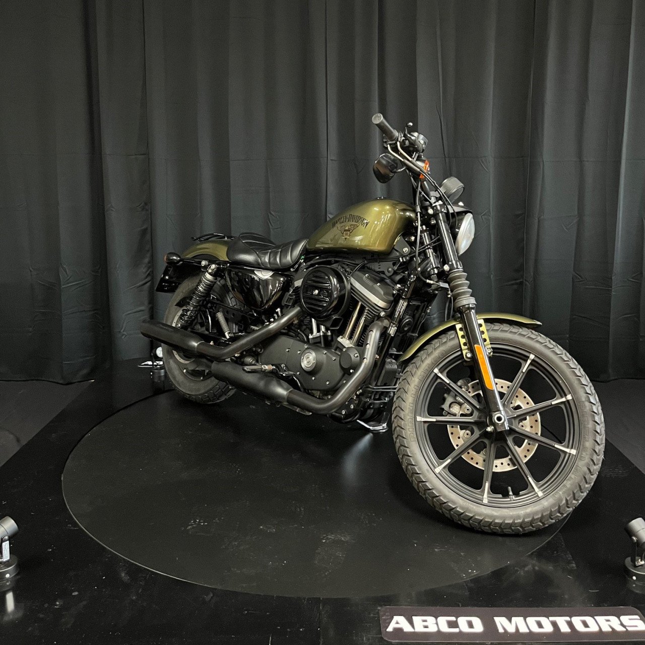 HARLEY-DAVIDSON SPORTSTER IRON XL 883 N